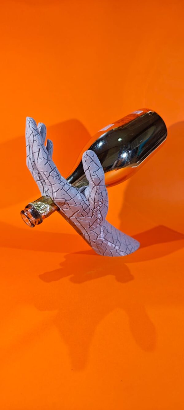 Ruka- držač za vino